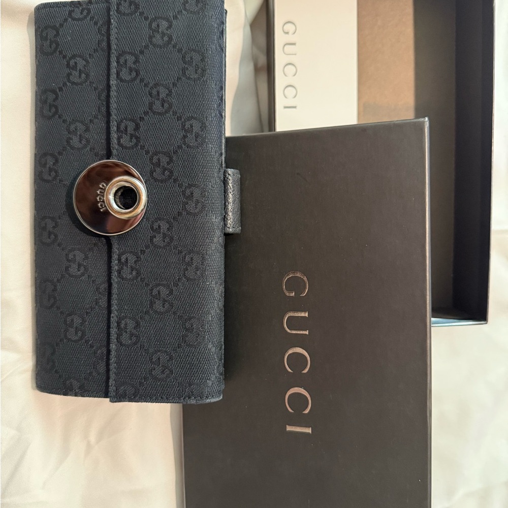 Gucci Black Long Wallet with Box - Like New